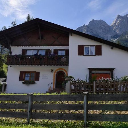 Gaestehaus Kerschbaum Grainau Exterior photo