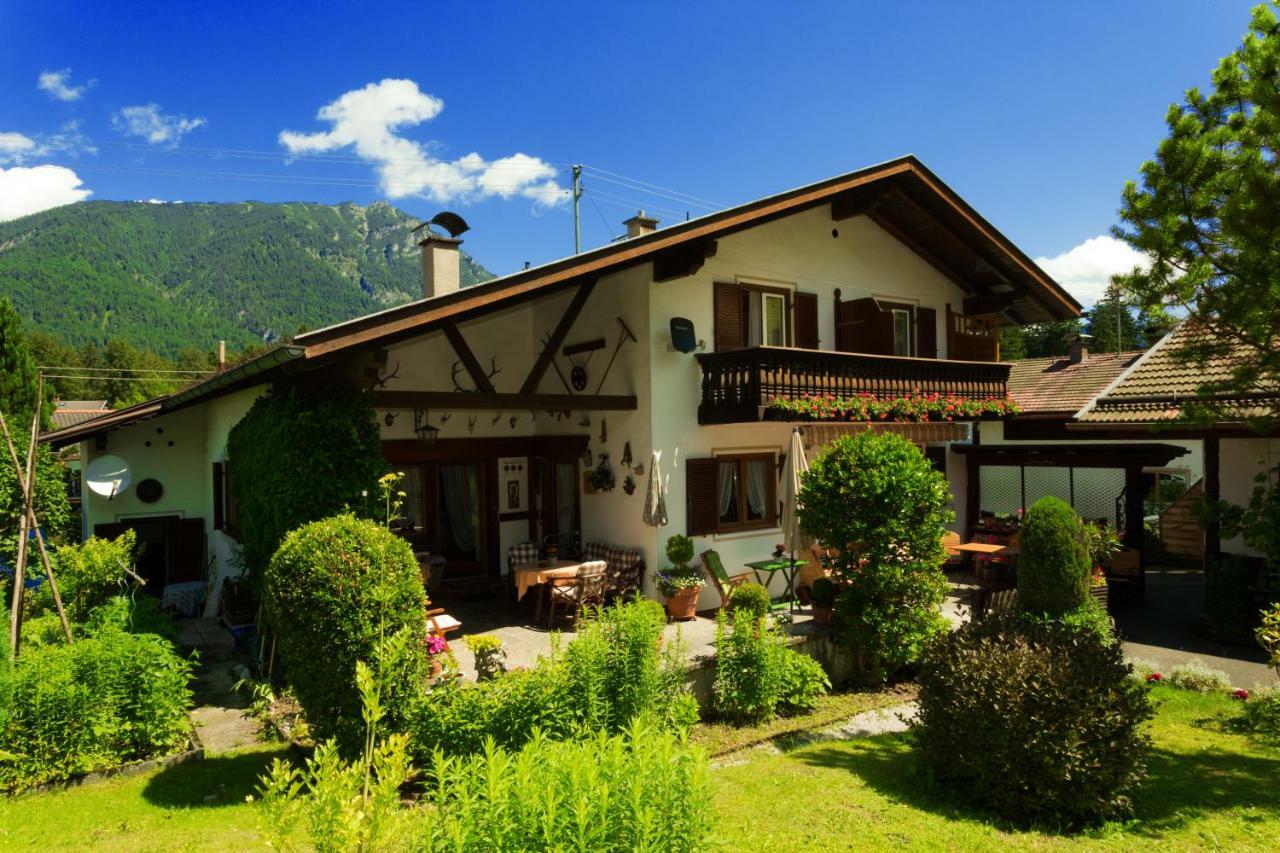 Gaestehaus Kerschbaum Grainau Exterior photo